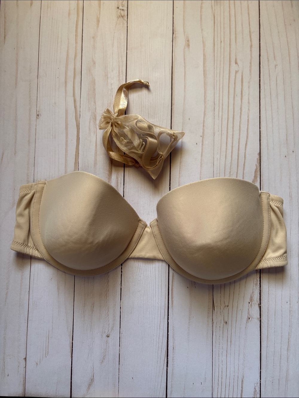 Victoria's Secret Strapless Bandeau Bra in Light Beige 34D